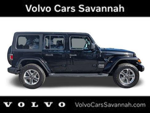 Used 2021 Jeep Wrangler Unlimited Sahara image 3