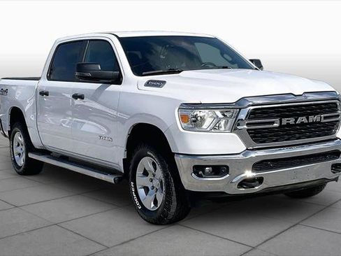 Certified 2024 RAM 1500 Big Horn AWD/4WD image 3