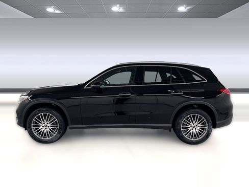 Certified 2026 Mercedes-Benz GLC 300 image 2