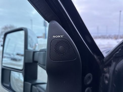 Used 2015 Ford F350 Platinum image 27