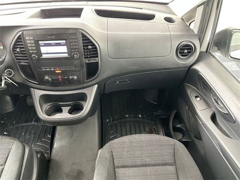 Used 2020 Mercedes-Benz Metris image 22