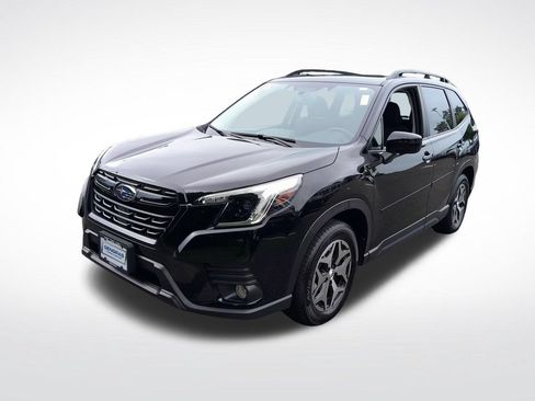 Used 2023 Subaru Forester Premium AWD/4WD image 3