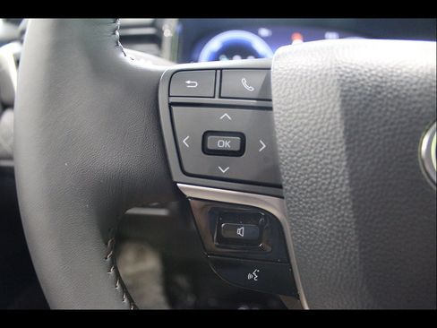 Used 2026 Toyota Camry XLE FWD image 26