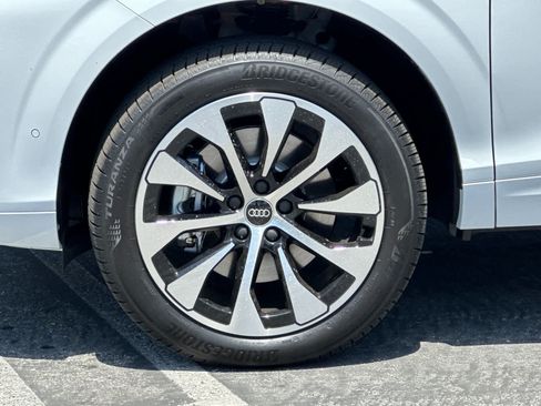 New 2026 Audi Q3 quattro 2.0T AWD/4WD image 10