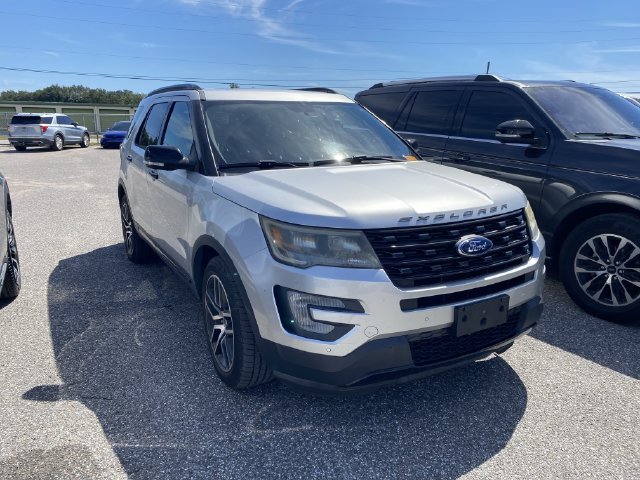 Used 2017 Ford Explorer Sport AWD/4WD image 3