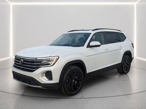 New 2026 Volkswagen Atlas SE FWD image 4