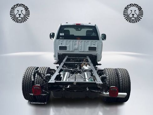 New 2026 Ford F600 4x4 Regular Cab Super Duty w/ XL Chrome Package image 7