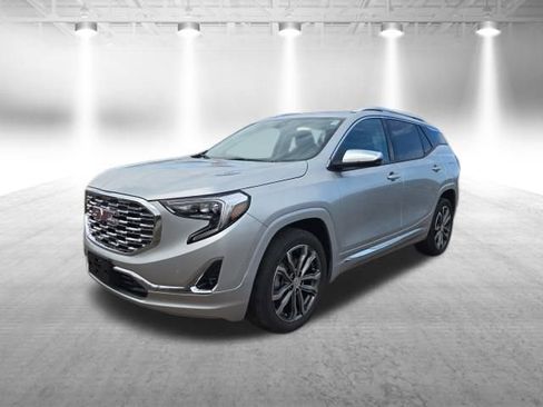 Used 2020 GMC Terrain Denali w/ Denali Premium Package image 8