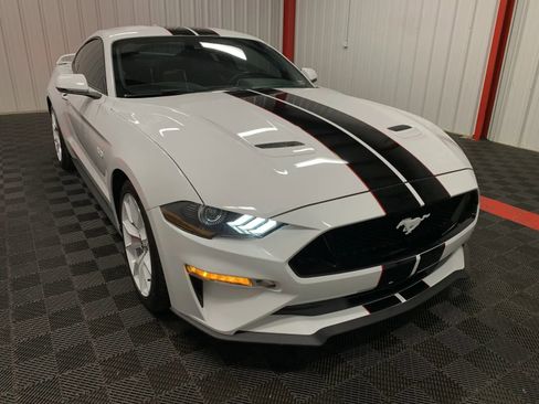 Used 2022 Ford Mustang GT Premium image 6