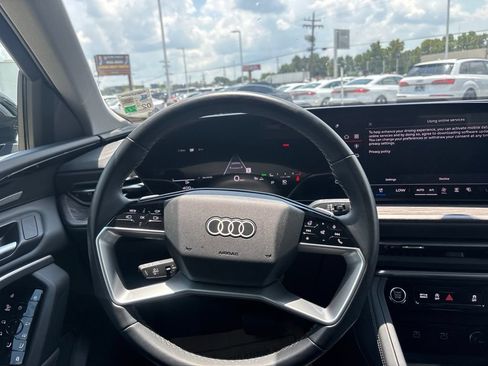 Used 2025 Audi Q5 Premium Plus w/ Premium Plus AWD/4WD image 22