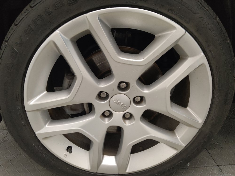 Used 2021 Jeep Renegade Latitude AWD/4WD image 31
