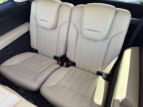 Used 2019 Mercedes-Benz GLS 450 4MATIC w/ Premium 1 Package image 31