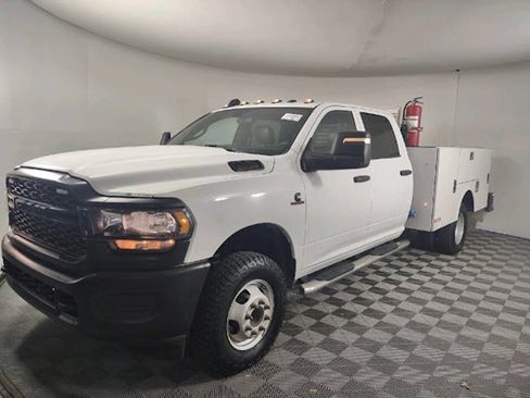 Used 2024 RAM 3500 Tradesman image 3