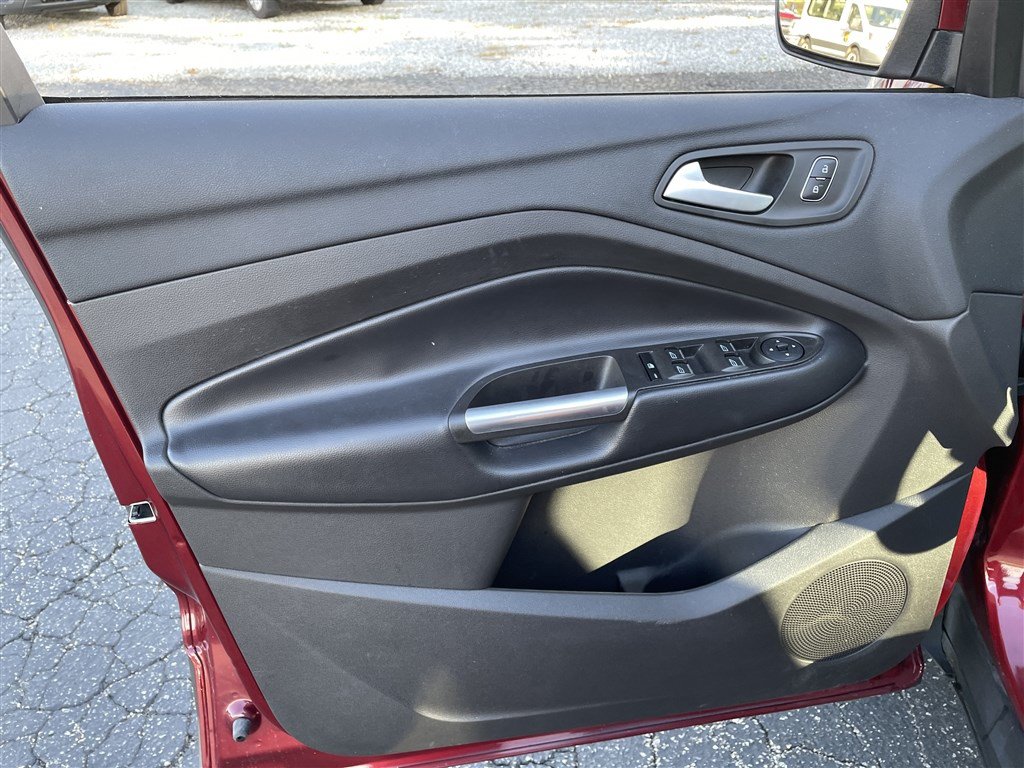 Used 2019 Ford Escape SE AWD/4WD image 11