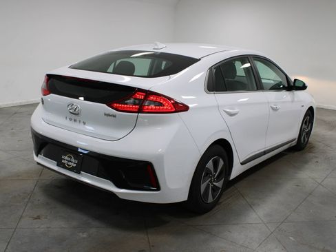 Used 2019 Hyundai Ioniq SEL image 9