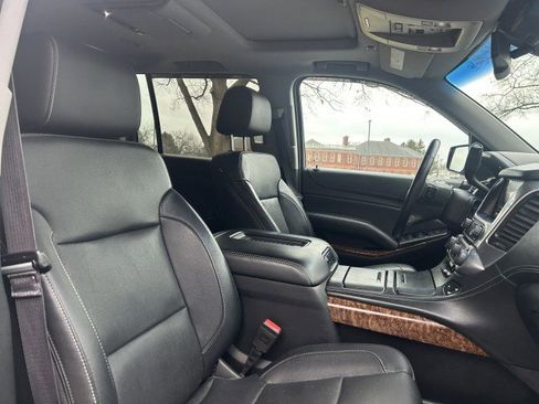 Used 2016 Chevrolet Suburban LTZ image 28