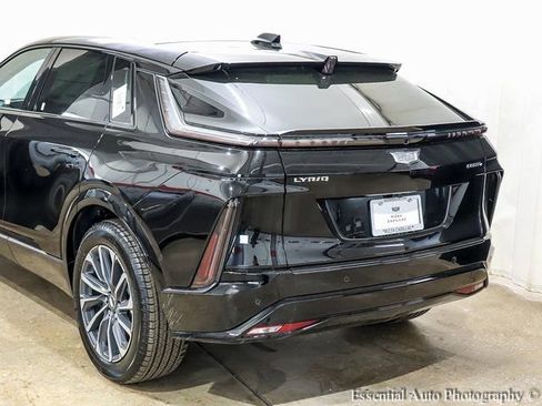 New 2025 Cadillac Lyriq Sport image 6