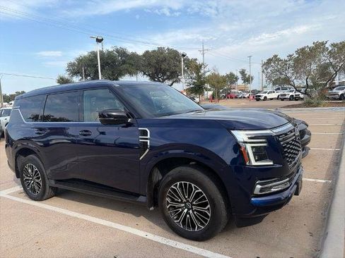Certified 2025 Nissan Armada SL w/ Captain's Chari Seat Package AWD/4WD image 9