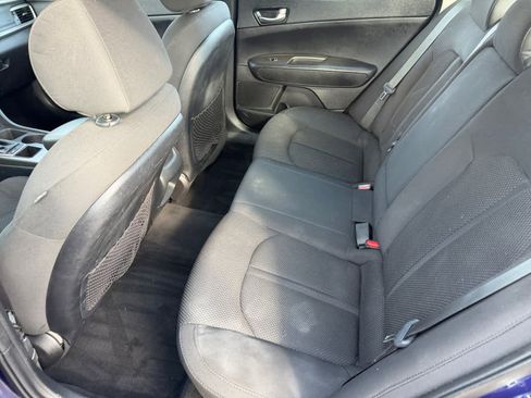 Used 2020 Kia Optima LX image 11