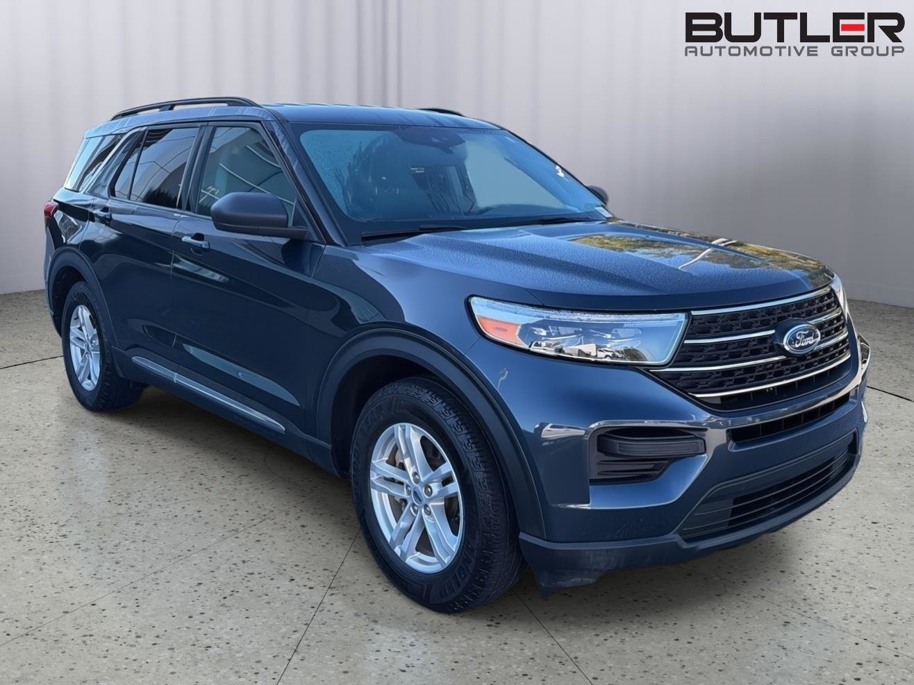 Certified 2024 Ford Explorer XLT RWD image 8