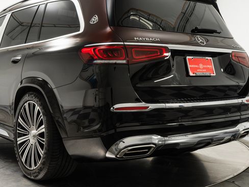 Used 2023 Mercedes-Benz Maybach GLS 600 4MATIC image 36