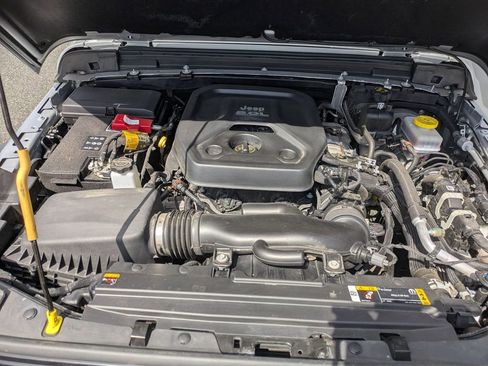 Used 2022 Jeep Wrangler Unlimited Sport image 26