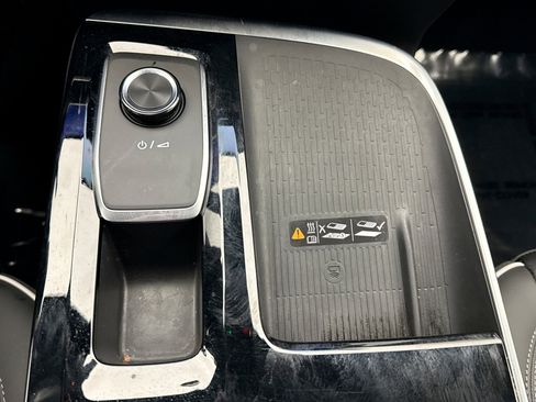 Used 2025 Buick Enclave Sport Touring w/ Power Package image 17