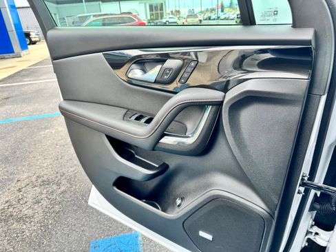 Used 2025 Chevrolet Blazer RS w/ Driver Confidence II Package image 31