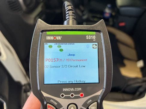 Used 2018 Jeep Wrangler Unlimited Sport AWD/4WD image 8