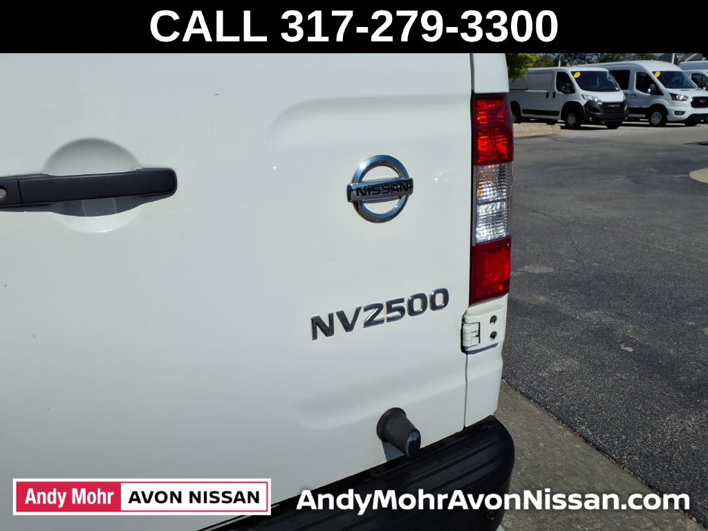 Used 2021 Nissan NV 2500 SV RWD image 12