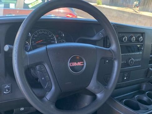 Used 2017 GMC Savana 3500 Extended RWD image 15