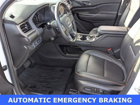 Used 2022 GMC Acadia AT4 w/ Technology Package image 8