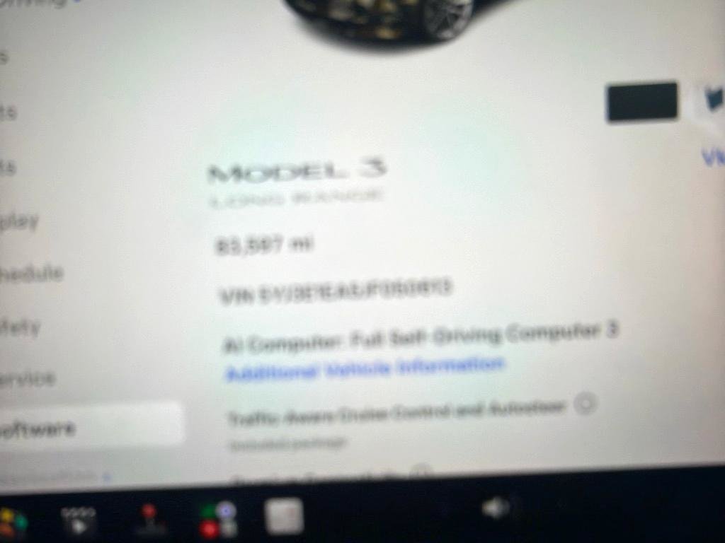 Used 2018 Tesla Model 3 Long Range RWD image 19