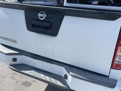 Used 2018 Nissan Frontier S RWD image 7