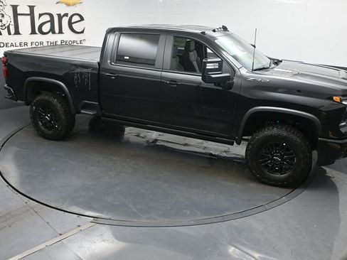 New 2026 Chevrolet Silverado 2500 ZR2 w/ LPO, Dark Essentials Package AWD/4WD image 16
