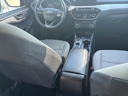 Used 2022 Ford Escape SE FWD image 35