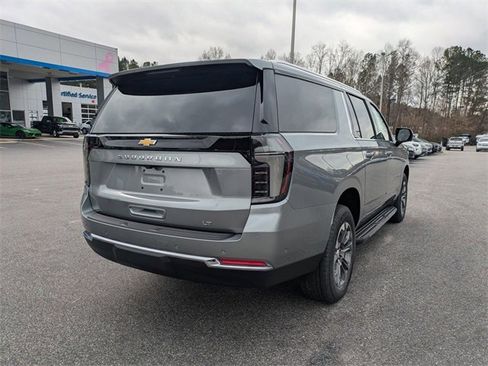 New 2026 Chevrolet Suburban LT w/ Comfort Package image 2