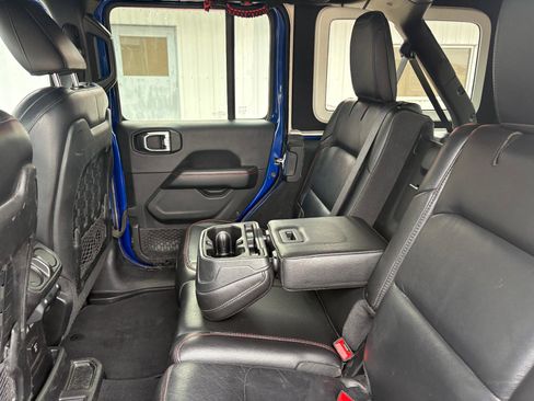 Used 2020 Jeep Wrangler Unlimited Rubicon w/ Cold Weather Group image 13