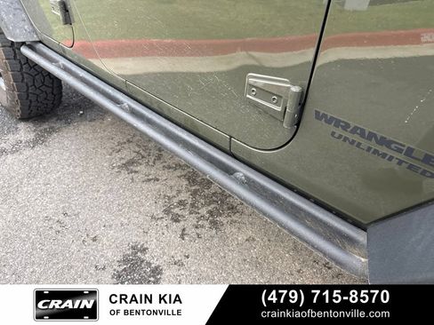 Used 2015 Jeep Wrangler Unlimited Rubicon AWD/4WD image 16