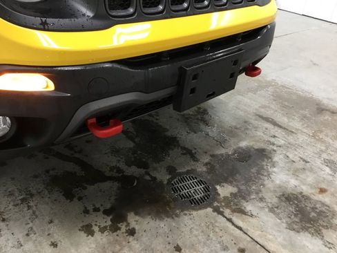 Used 2023 Jeep Renegade Trailhawk w/ Trailer Tow Group AWD/4WD image 5