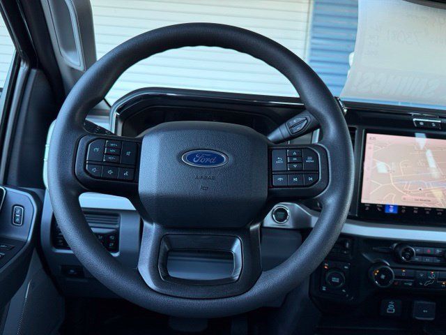 New 2026 Ford F350 XLT w/ XLT Premium Package AWD/4WD image 17
