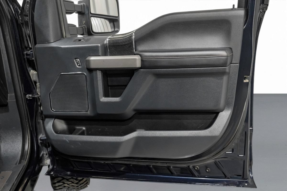 Used 2022 Ford F450 Platinum w/ FX4 Off-Road Package AWD/4WD image 46