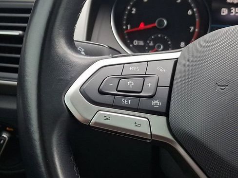 Used 2020 Volkswagen Atlas Cross Sport SE AWD/4WD image 21