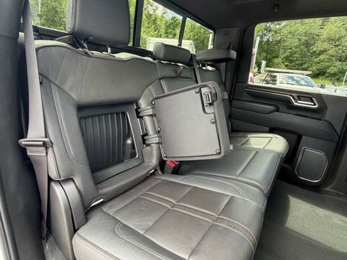 Used 2024 Chevrolet Silverado 3500 High Country w/ High Country Premium Package AWD/4WD image 43