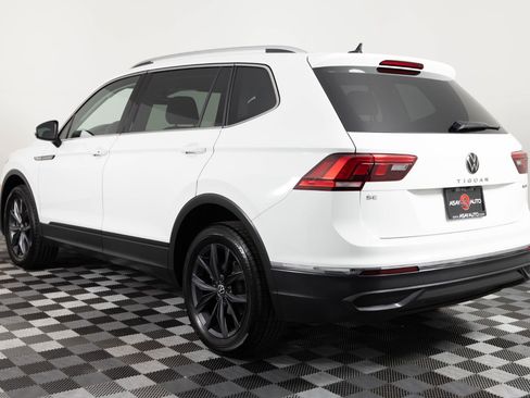 Used 2024 Volkswagen Tiguan SE AWD/4WD image 5