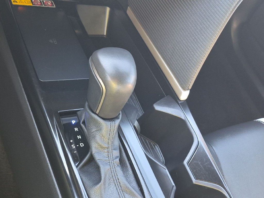 Used 2025 Toyota Camry SE FWD image 18