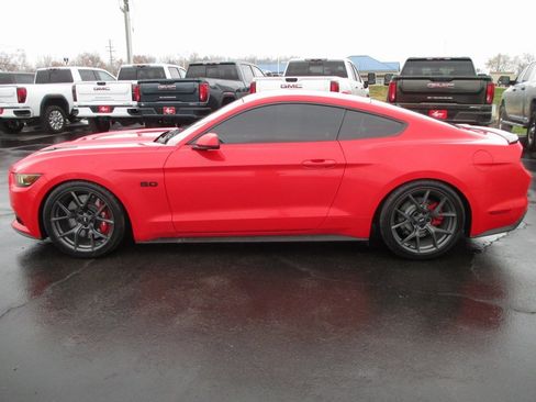 Used 2016 Ford Mustang GT Premium w/ Equipment Group 401A image 7