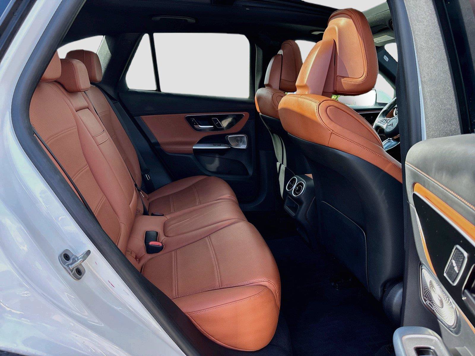 Used 2023 Mercedes-Benz GLC 300 w/ Exclusive Trim Package image 29