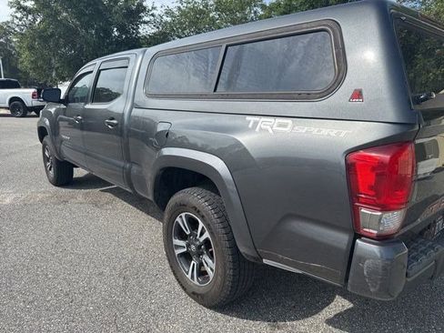Used 2016 Toyota Tacoma TRD Sport w/ Towing Package RWD image 3