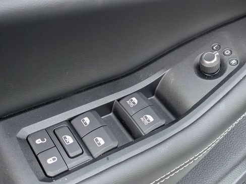 New 2025 Jeep Grand Cherokee L Limited w/ Black Appearance Package image 11